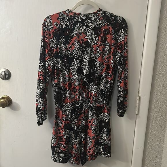 H&M Deep V-Neck Long Sleeve Draw String Waist Floral Romper 4 Boho Chic Coquette - Picture 3 of 5